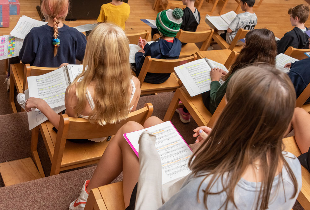 Students in music class in auditorium - Fall 2022